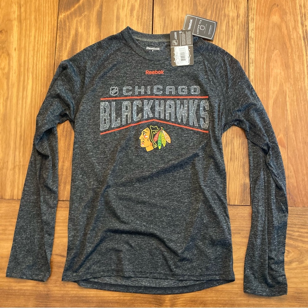 NWT Reebok Chicago Blackhawks NHL Heathered Long Sleeve T-Shirt